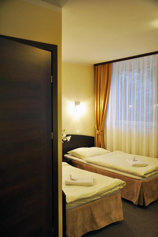 Hotel Pojezierze Szczecinek Extérieur photo